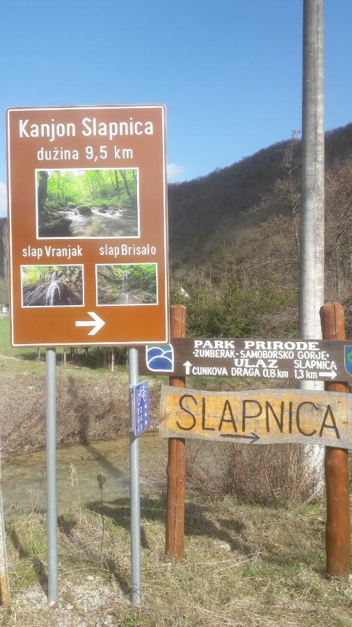 Mobile Home Slapnica U Parku Prirode Zumberak Krasic Bagian luar foto