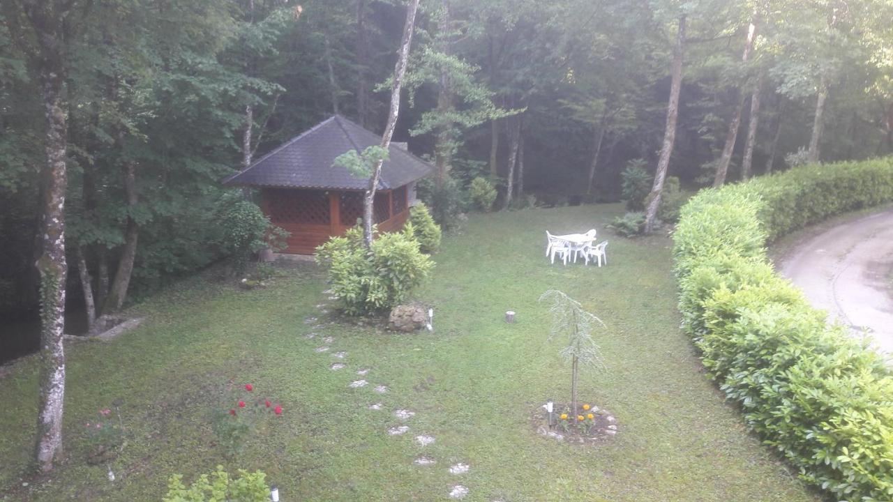 Mobile Home Slapnica U Parku Prirode Zumberak Krasic Bagian luar foto